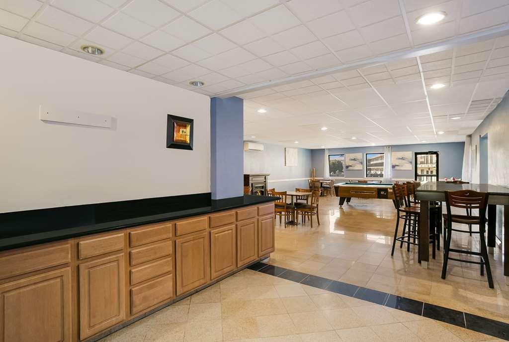 Rodeway Inn Rohrerstown Exterior foto
