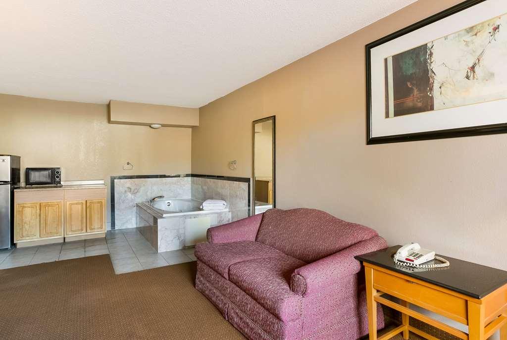 Rodeway Inn Rohrerstown Zimmer foto
