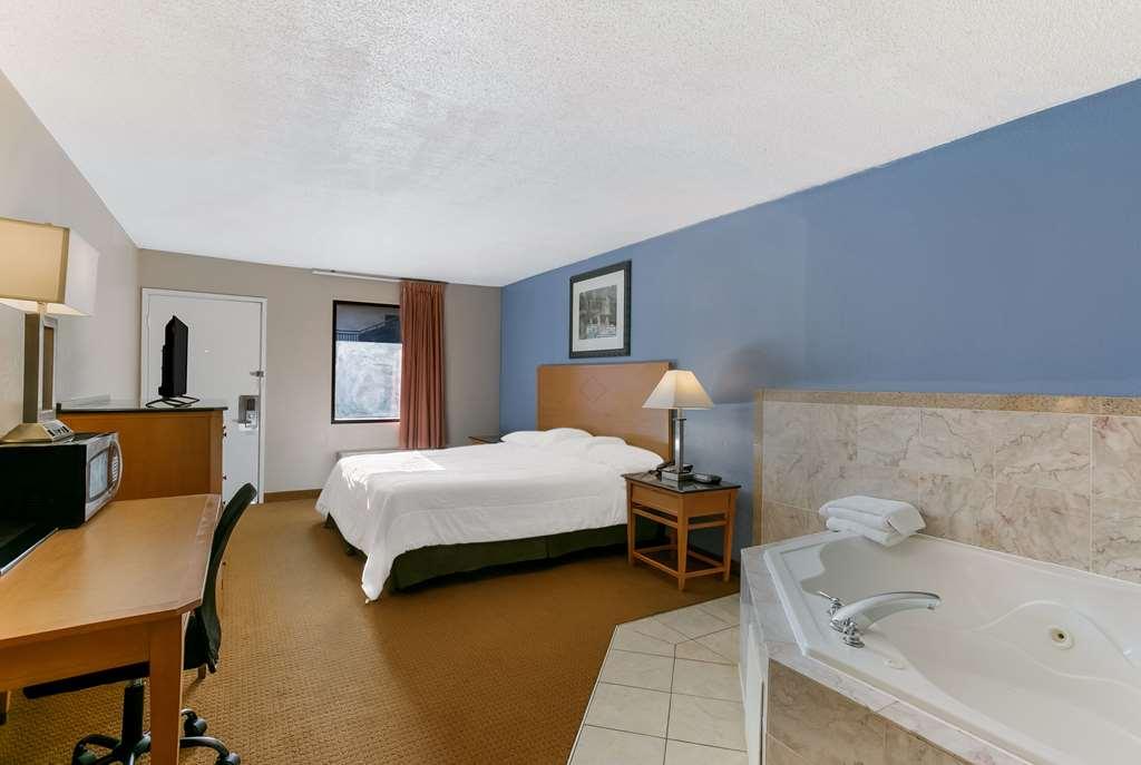 Rodeway Inn Rohrerstown Zimmer foto